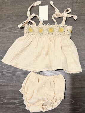 Wild Wawa Cream Sunflower Crochet Top & Bloomers Diaper Cover Set